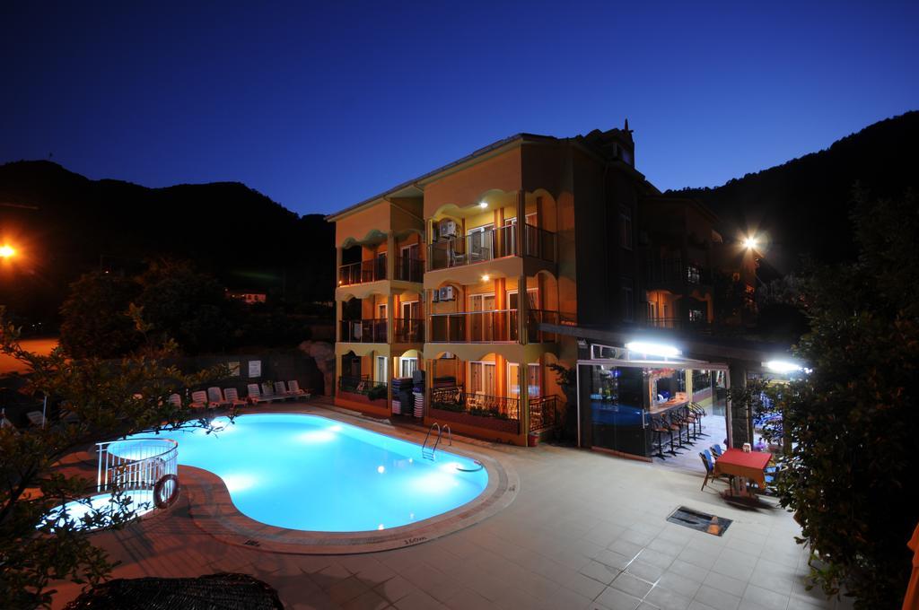 Kleopatra Apartments Icmeler 马尔马里斯 外观 照片